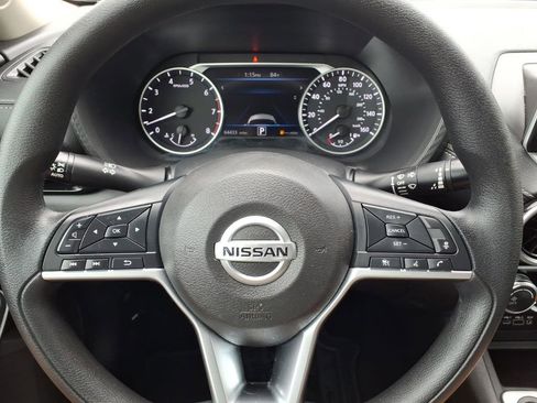 Used 2023 Nissan Sentra SV FWD image 14