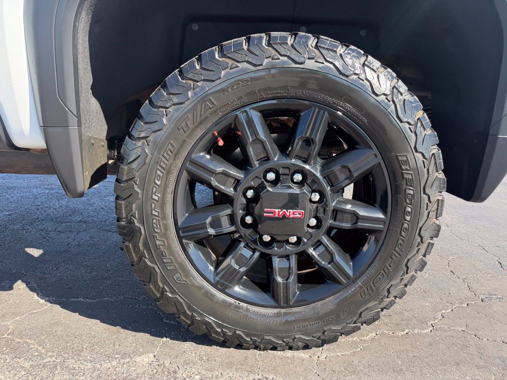 Used 2024 GMC Sierra 2500 AT4 w/ AT4 Premium Plus Package AWD/4WD image 15