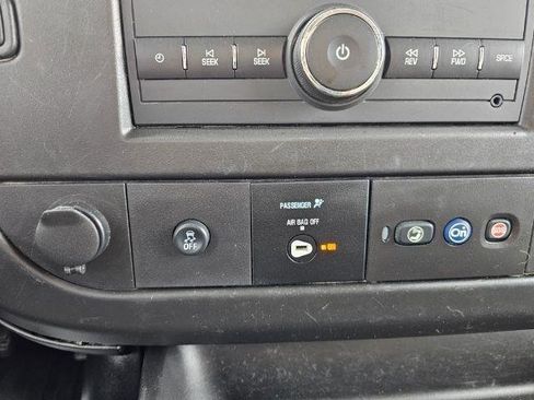 Used 2022 GMC Savana 4500 4500 Van 177 w/ Power Convenience Package RWD image 17