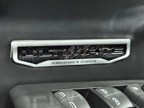 Used 2025 GMC Sierra 1500 Denali Ultimate AWD/4WD image 74