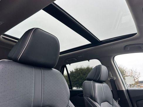 Certified 2025 Honda Pilot Elite image 18