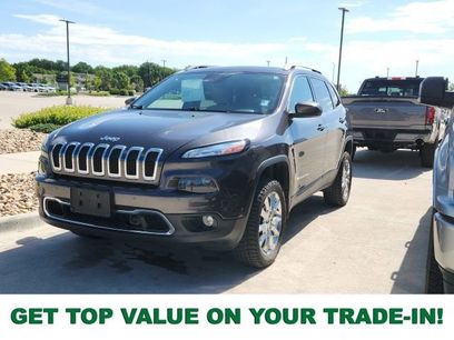 Used 2017 Jeep Cherokee Limited w/ Technology Group