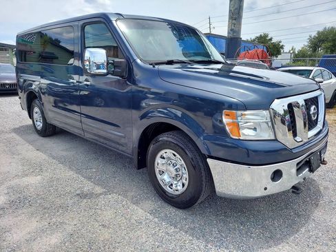 Used 2016 Nissan NV 3500 SL image 4