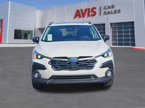 Used 2024 Subaru Crosstrek 2.0i Premium image 2