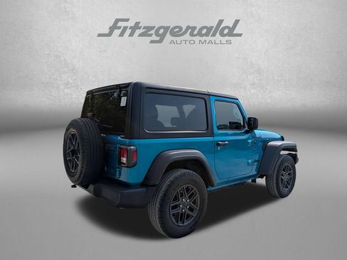 Used 2024 Jeep Wrangler Sport AWD/4WD image 7