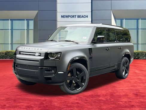 New 2026 Land Rover Defender 130 X-Dynamic SE image 1