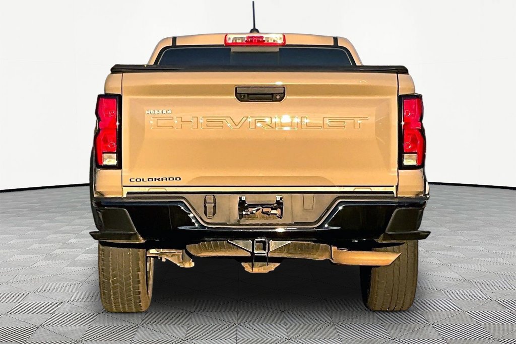 Used 2023 Chevrolet Colorado Z71 w/ Z71 Convenience Package 2 AWD/4WD image 7