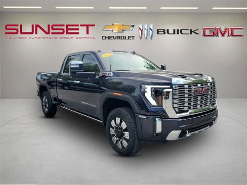 Certified 2025 GMC Sierra 2500 Denali w/ Denali Reserve Package AWD/4WD image 1