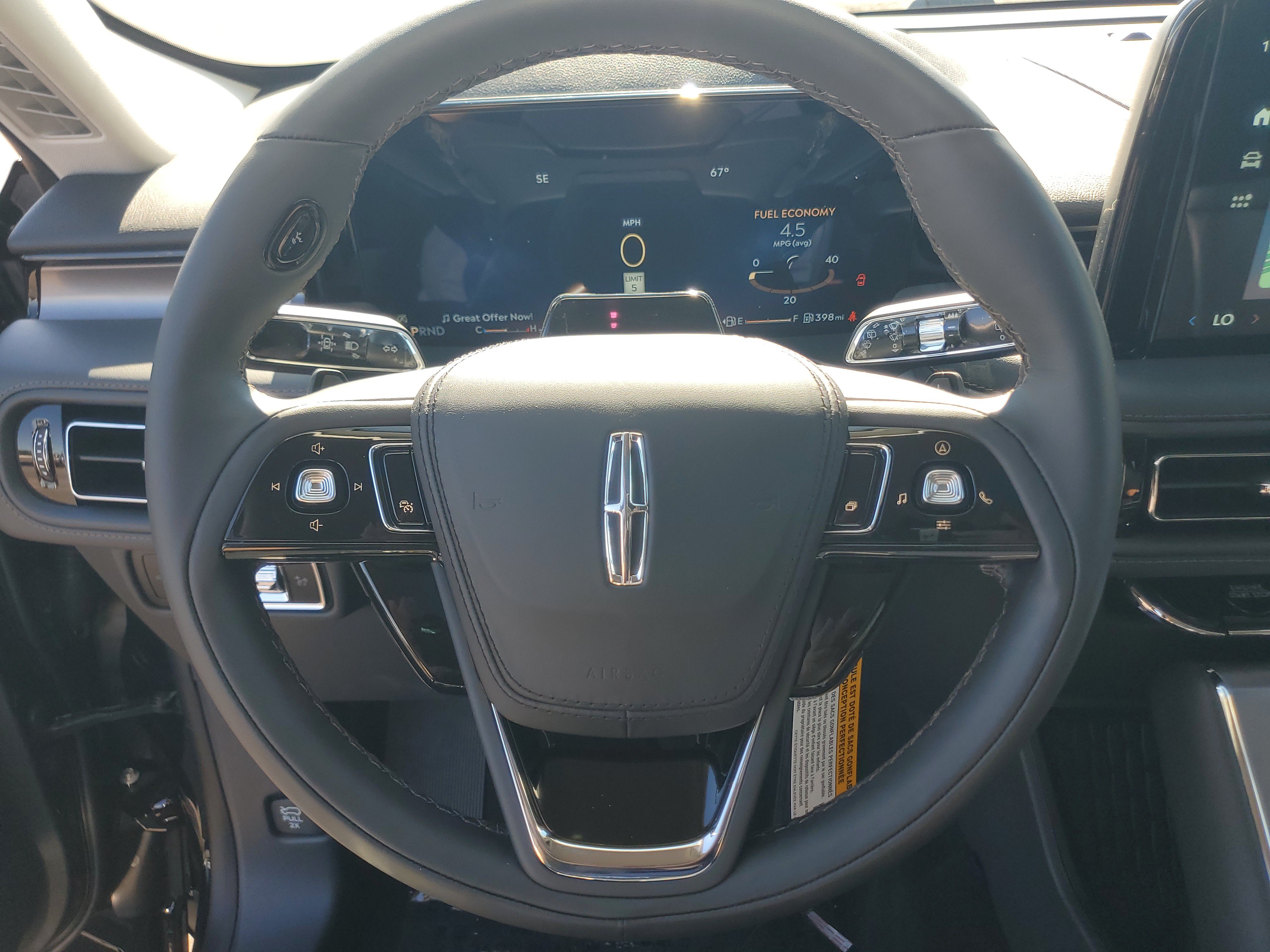 New 2026 Lincoln Aviator AWD image 15