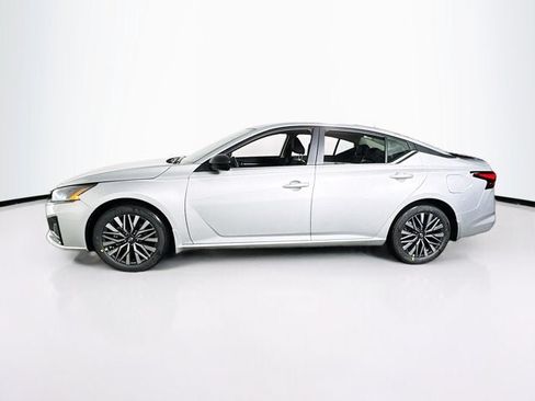 New 2026 Nissan Altima 2.5 SV FWD image 8
