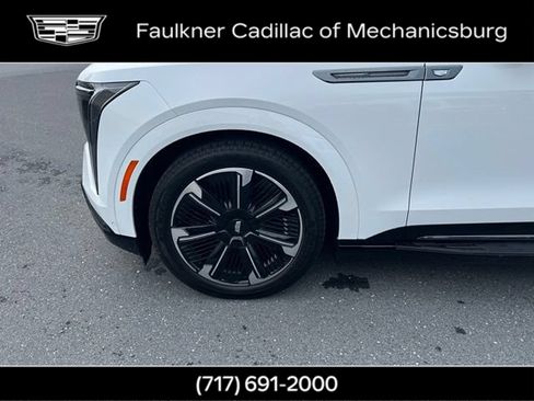 Certified 2025 Cadillac Escalade IQ Sport 1 w/ Smart Trailering package AWD/4WD image 36