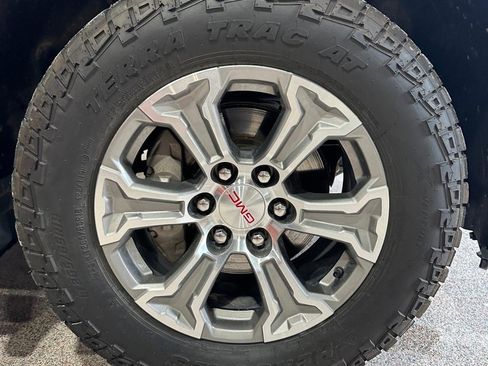 Used 2023 GMC Sierra 1500 SLT image 14