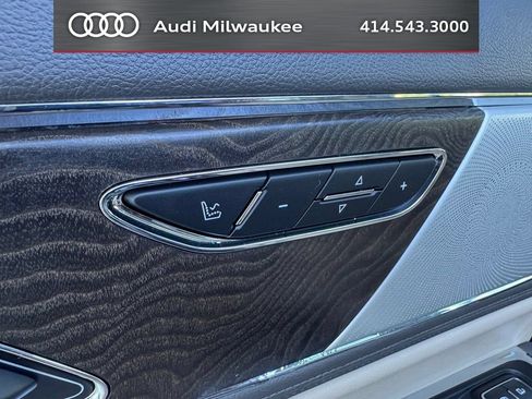 Used 2020 Lincoln Continental Reserve w/ Luxury Package AWD/4WD image 13