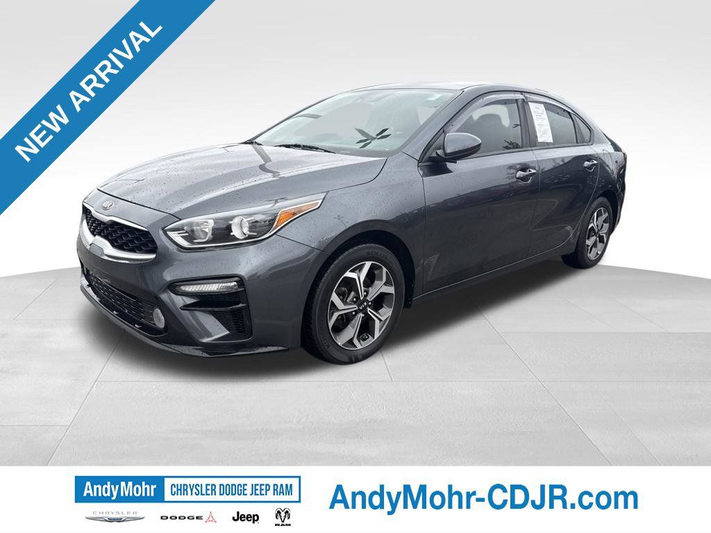 Used 2019 Kia Forte LXS FWD image 3