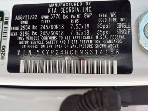 Used 2022 Kia Telluride LX image 24