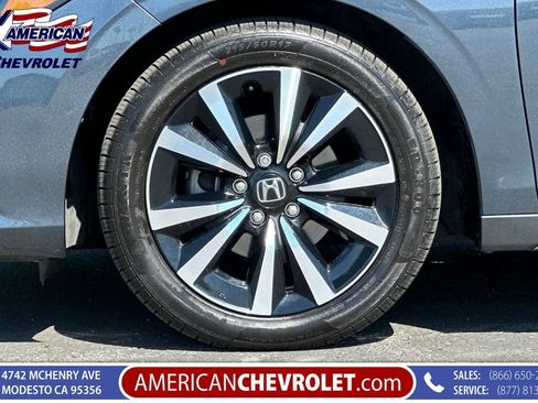 Used 2024 Honda Civic EX-L image 36
