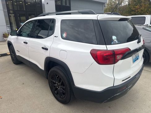 Used 2018 GMC Acadia SLT image 3