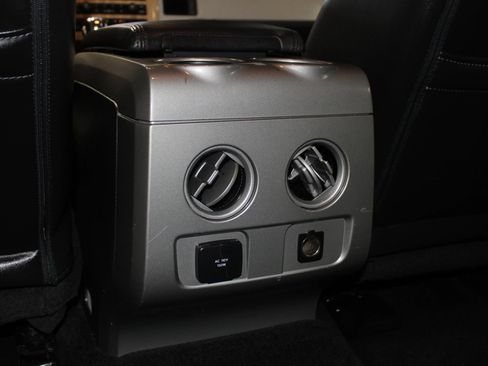 Used 2011 Ford F150 Lariat w/ Lariat Chrome Pkg RWD image 29