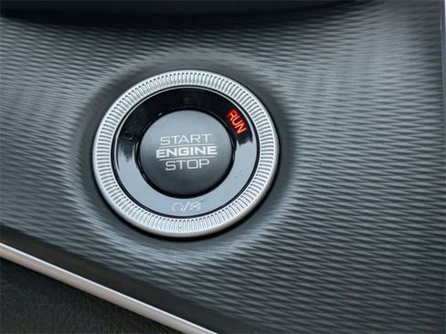 New 2025 Jeep Grand Cherokee Altitude image 20