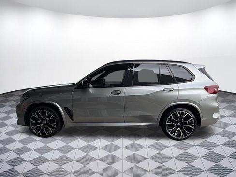Used 2022 BMW X5 M w/ Competition Package 2 AWD/4WD image 2