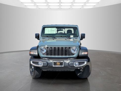 New 2026 Jeep Gladiator Sport AWD/4WD image 2