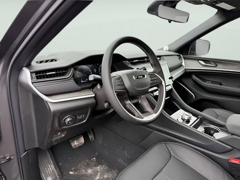 New 2026 Jeep Grand Cherokee Limited image 25