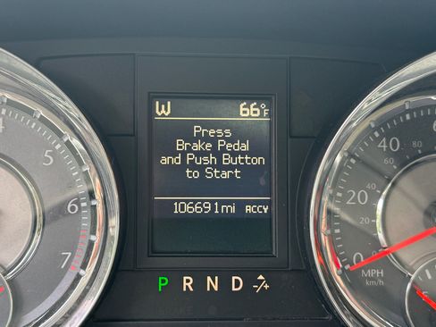 Used 2012 Chrysler Town & Country Touring-L w/ Entertainment Group #2 image 36