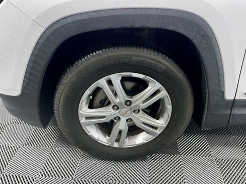Used 2020 GMC Terrain SLE w/ Driver Convenience Package AWD/4WD image 10