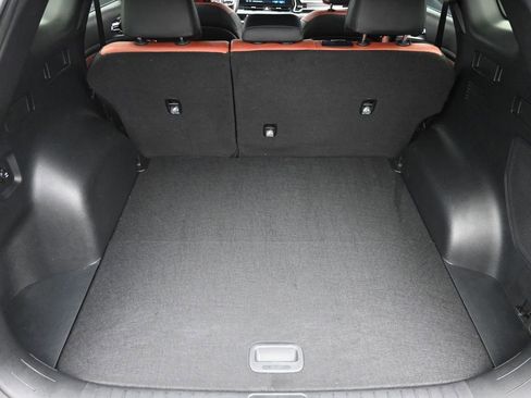 Used 2023 Kia Sportage SX image 9