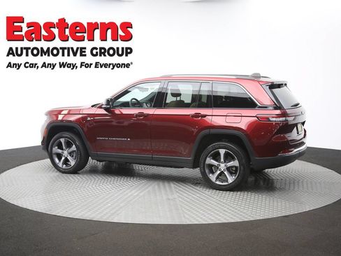 Used 2023 Jeep Grand Cherokee 4WD 4xe w/ Luxury Tech Group II image 64