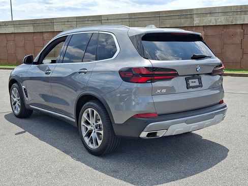 Used 2026 BMW X5 xDrive40i w/ Premium Package AWD/4WD image 4