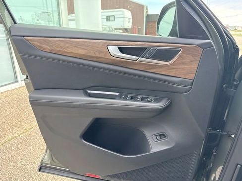 New 2026 Volkswagen Atlas SE AWD/4WD image 13