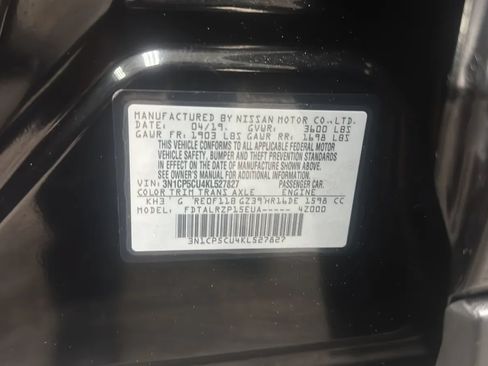 Used 2019 Nissan Kicks S FWD image 27