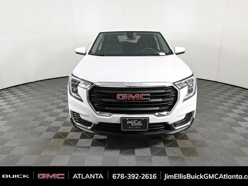 Certified 2024 GMC Terrain SLE image 33