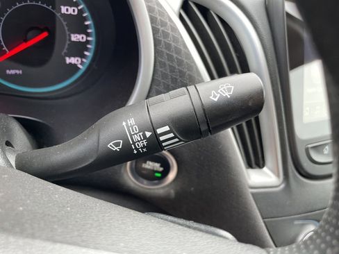 Used 2023 Chevrolet Malibu LT image 16