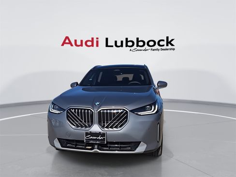 Used 2025 BMW X3 xDrive30i image 3