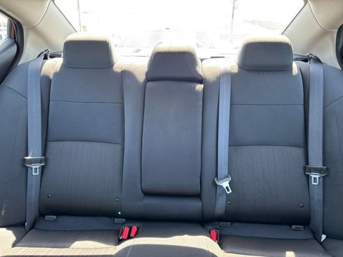 Used 2025 Nissan Altima 2.5 SV FWD image 34