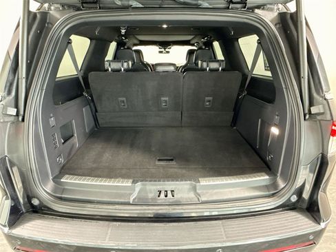 Used 2022 Lincoln Navigator L Reserve w/ Monochromatic Package RWD image 33