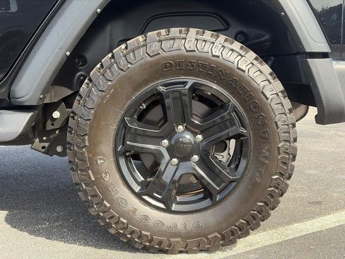 Used 2022 Jeep Wrangler Unlimited Sport AWD/4WD image 9