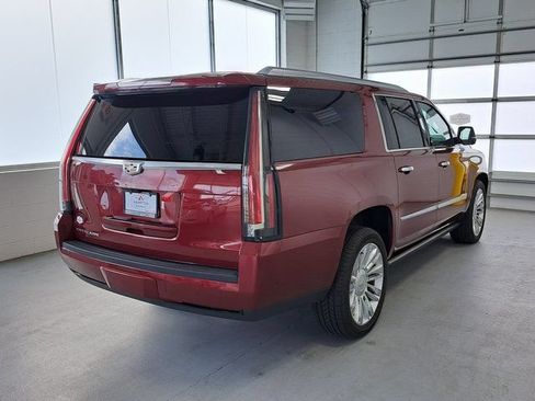 Used 2017 Cadillac Escalade ESV Platinum AWD/4WD image 5