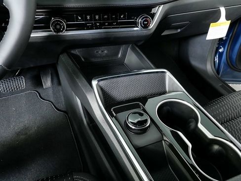 New 2026 Chevrolet Equinox LT image 17