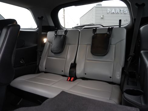 Used 2021 Ford Explorer XLT w/ Equipment Group 202A image 33