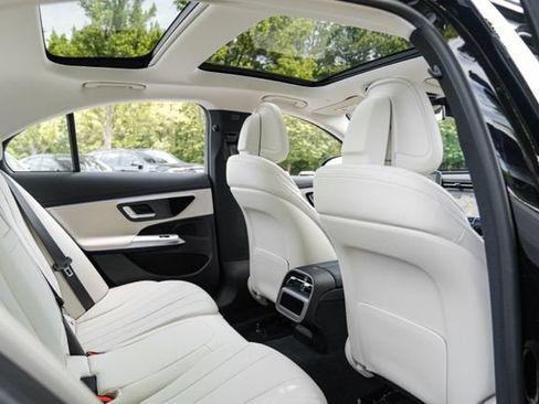 Used 2025 Mercedes-Benz E 350 4MATIC Sedan w/ Winter Package image 43