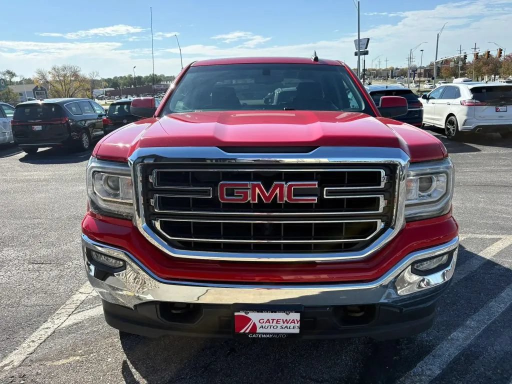 Used 2017 GMC Sierra 1500 SLE w/ SLE Value Package AWD/4WD image 8