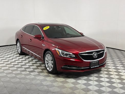 Used 2018 Buick LaCrosse Essence w/ Sun and Shade Package FWD image 3