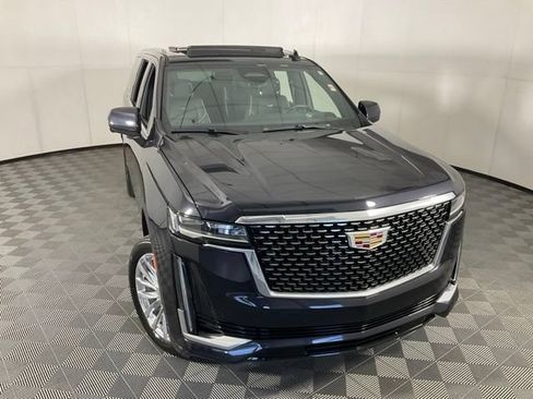 Used 2024 Cadillac Escalade ESV Premium Luxury w/ Performance Package AWD/4WD image 36