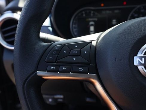 New 2025 Nissan Versa 1.6 SV w/ Trunk Package image 25