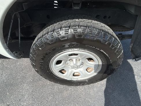 Used 2019 Nissan Frontier S image 37