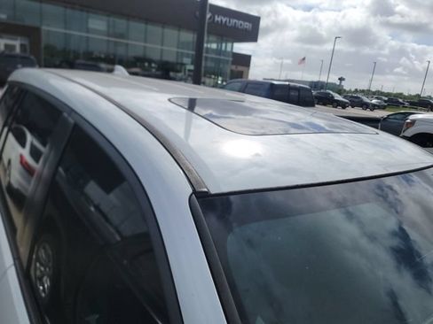 Used 2020 Honda Passport EX-L image 3