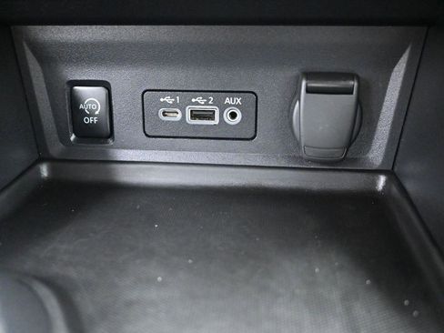 Used 2024 Nissan Sentra SV image 22